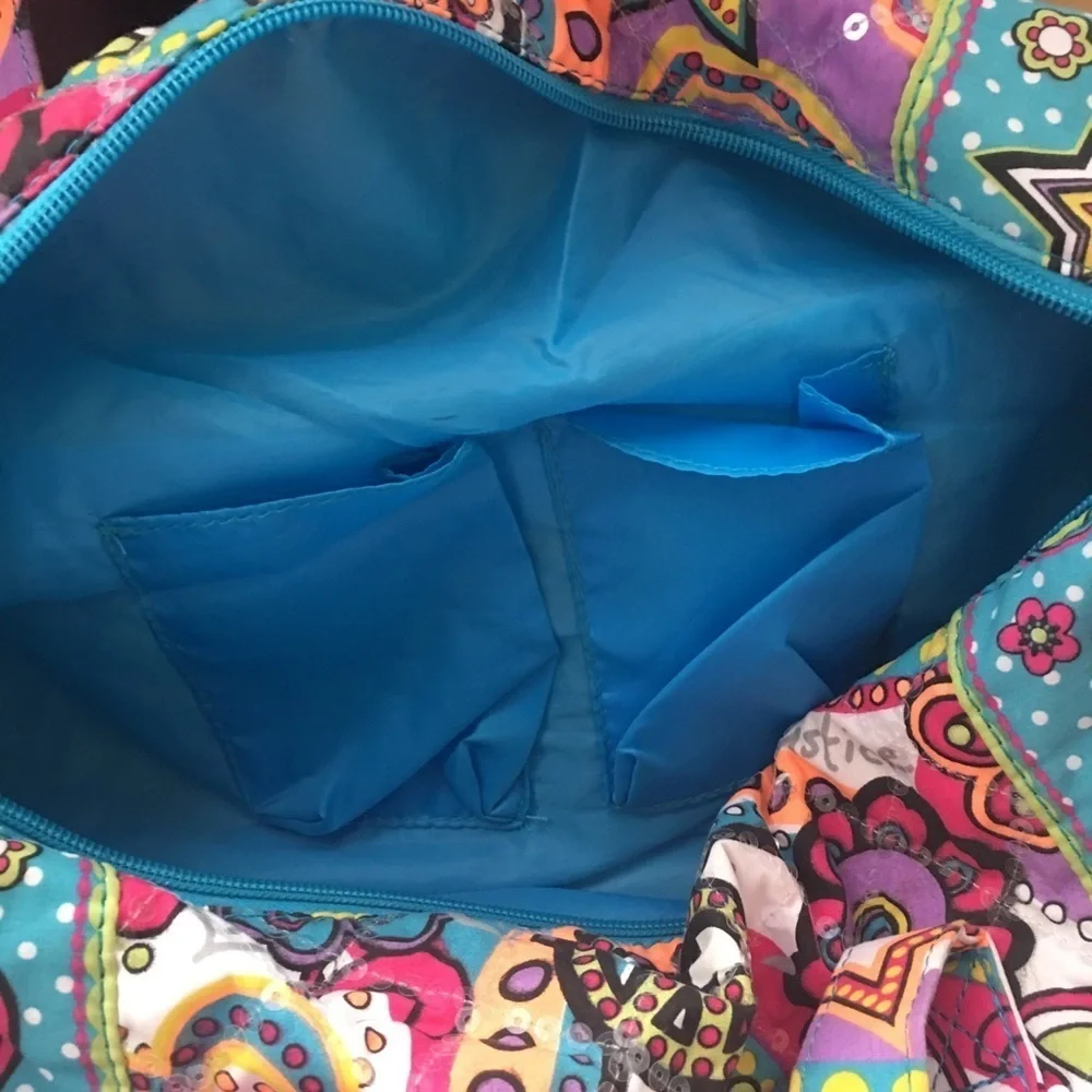 🎉HP🎉JUSTICE GIRLS DUFFLE BAG